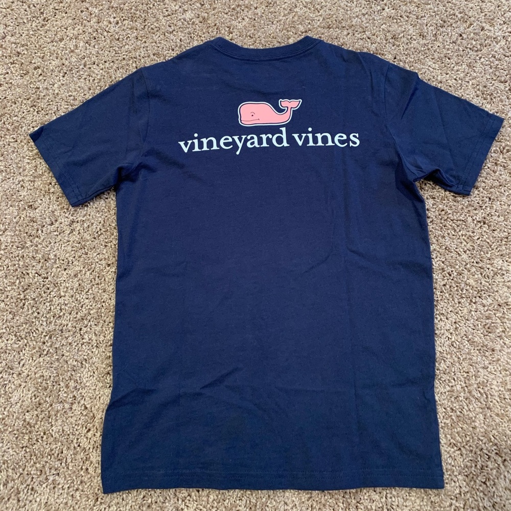 Vineyard Vines tee